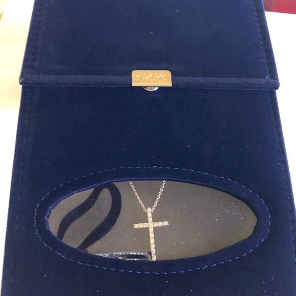 AAA CZ Diamond Cross Necklace 18” Gift Box - Picture 5 of 8